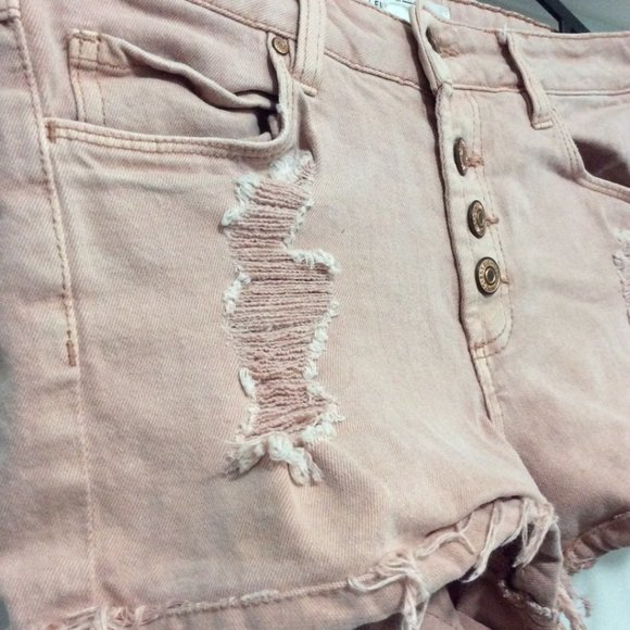 pink jean shorts - Picture 3 of 3